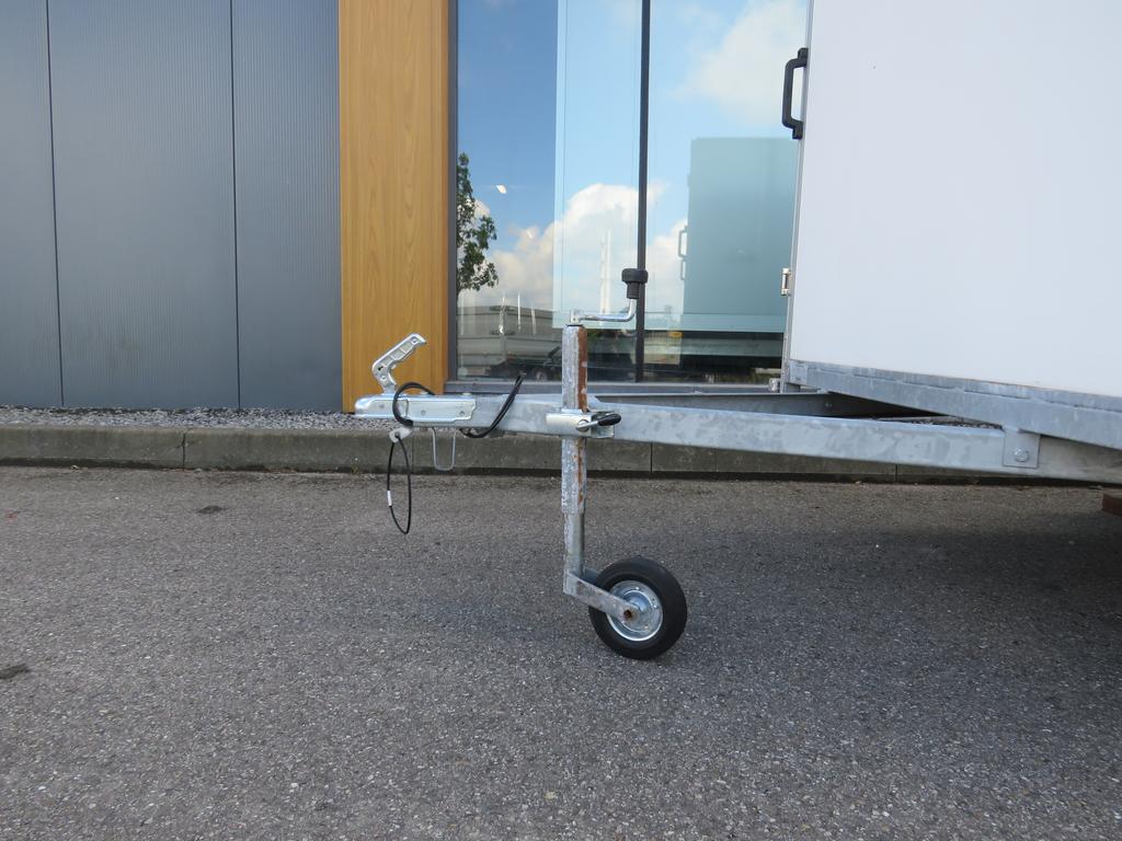 Easyline Gesloten aanhangwagen enkelas 300x150x150cm 750kg